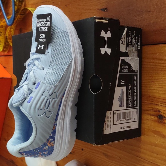 under armour no tie shoes